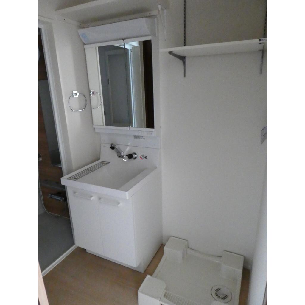 物件内観写真2　(洗面所)