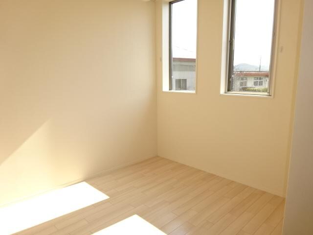 物件内観写真11　(洋室(4.7帖))