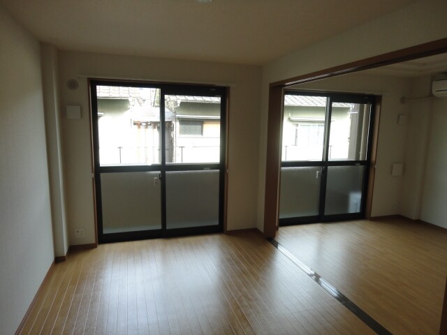 物件内観写真13　(洋室)