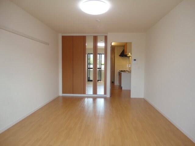 居室(洋室（9.2帖）)