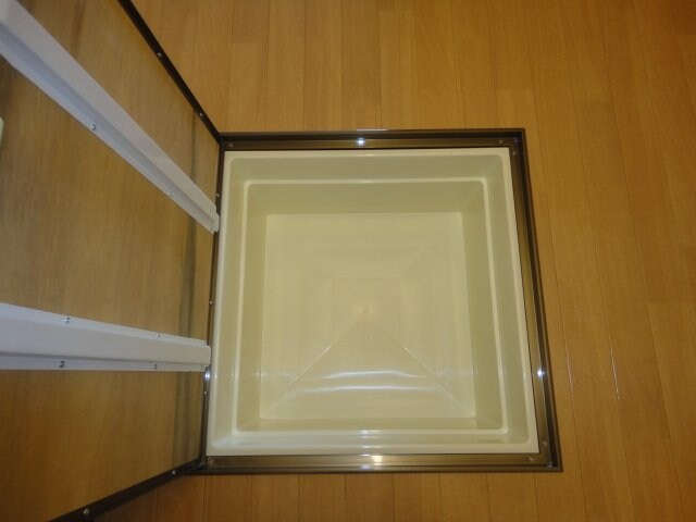 収納(床下収納)