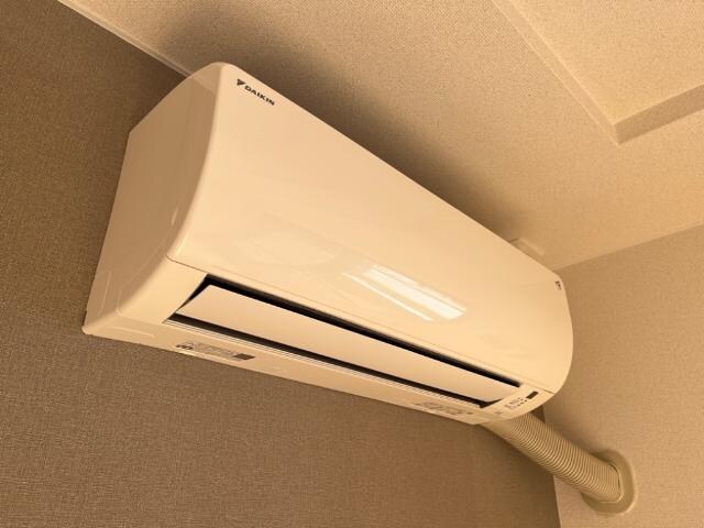 物件内観写真11　(エアコン)