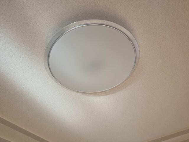 物件内観写真24　(照明器具)