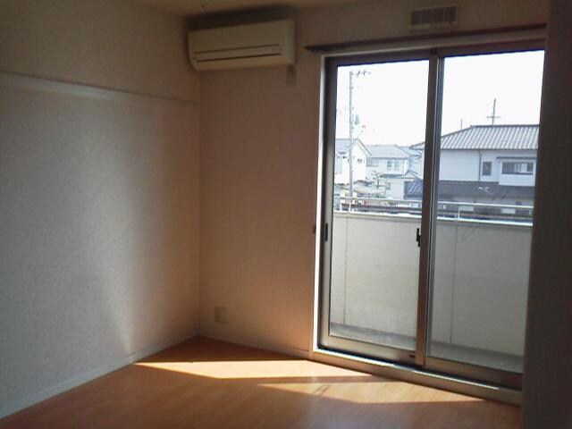 物件内観写真13　(洋室)