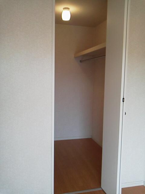物件内観写真14　(収納)