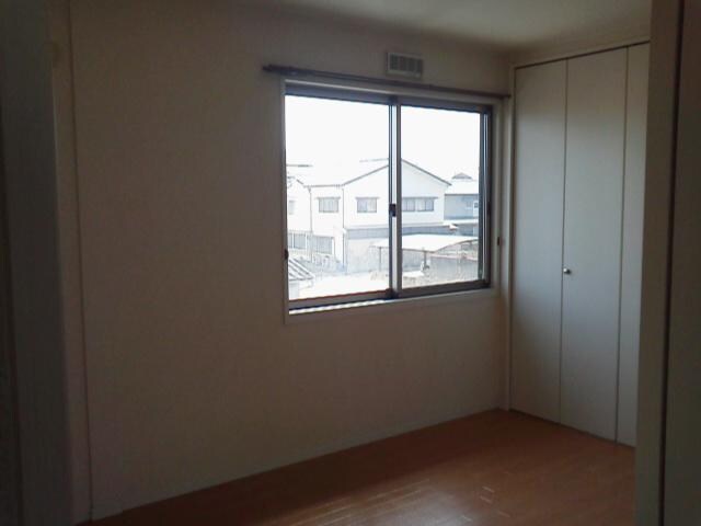 物件内観写真16　(洋室)