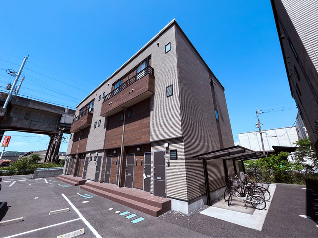 アシンプトートA棟