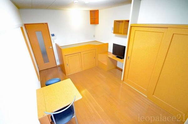 居室(備品や設備仕様は号室等により異なります現地をご確認下さい。)