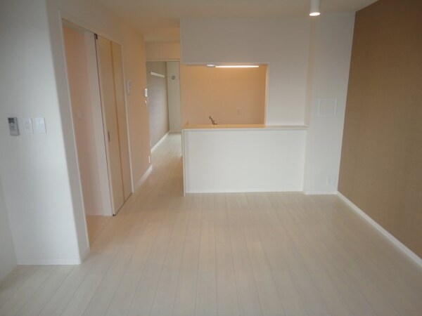 居室(ＬＤＫ（14.5帖）)