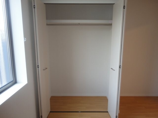 物件内観写真6　(クローゼット)
