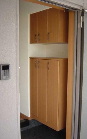 物件内観写真3　(玄関（イメージ）)