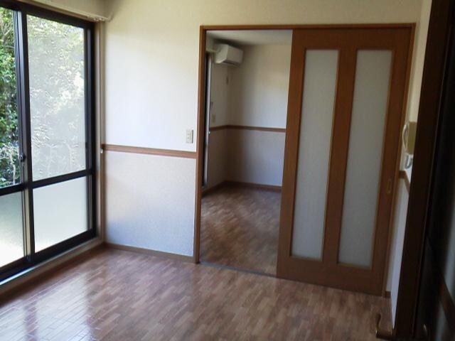 物件内観写真8　(洋室)
