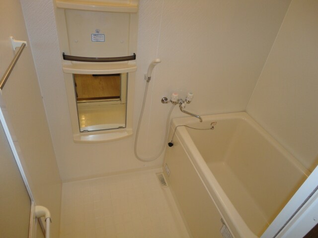 物件内観写真10　(バス／シャワールーム等)