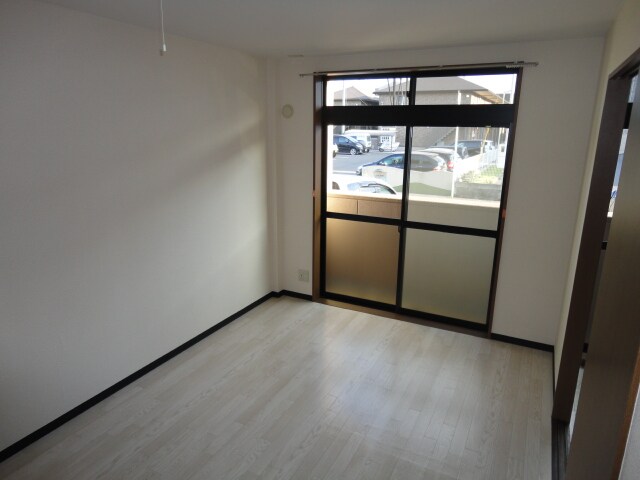 物件内観写真15　(洋室)