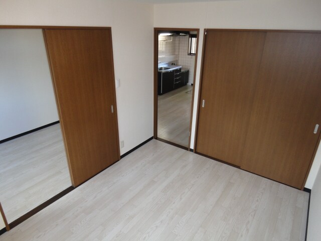 物件内観写真16　(洋室)