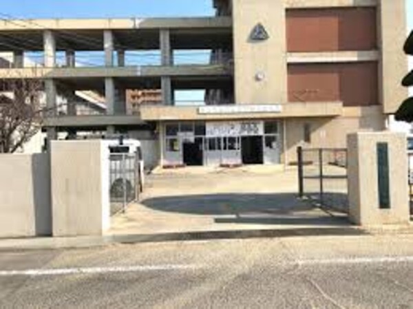 周辺環境(福山市立手城小学校 1104m)