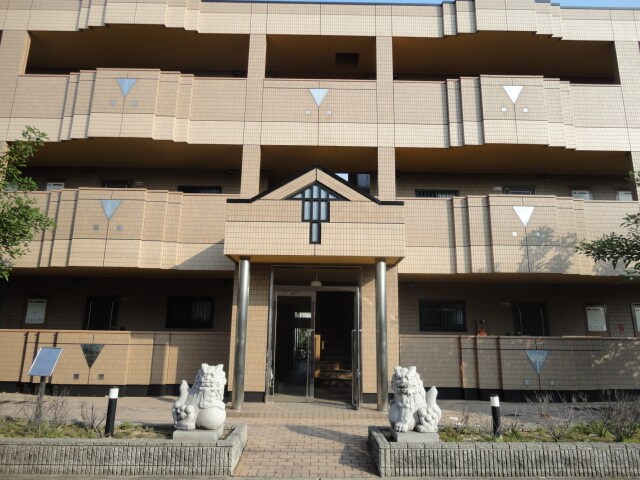 物件外観写真2　(外観写真（昼）)