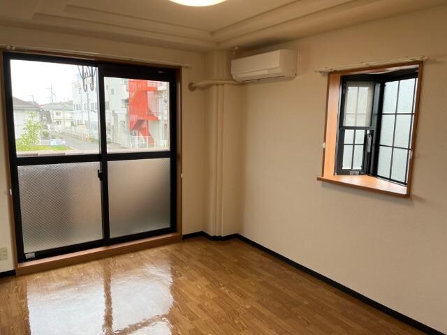 物件内観写真10　(洋室)