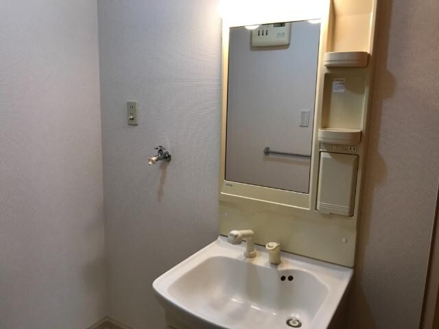物件内観写真15　(洗髪洗面化粧台)
