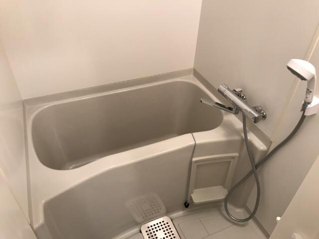 物件内観写真10　(ユニットバス)