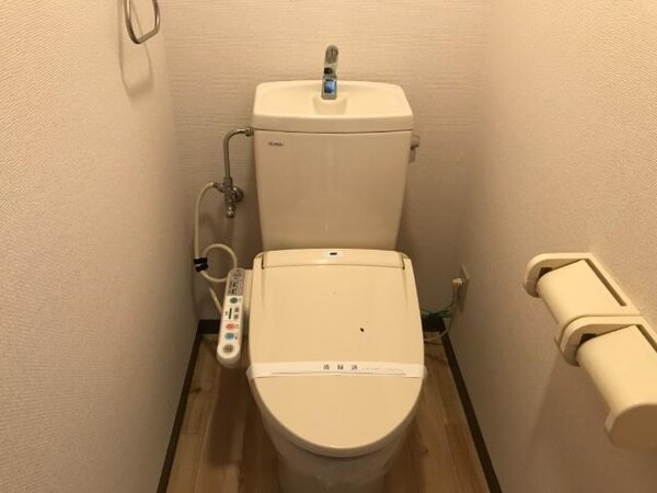 トイレ(シャワー付トイレ)