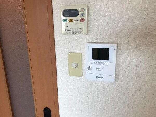 セキュリティ(カメラ付インターホン)