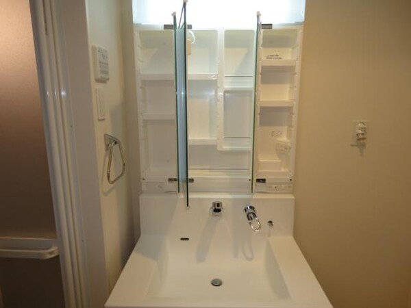 洗面・脱衣所(洗髪洗面化粧台)