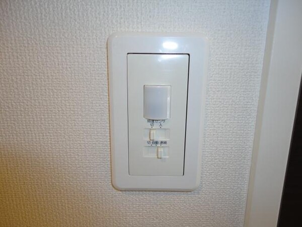 建物設備(人感センサー)