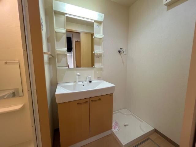 物件内観写真15　(洗面)