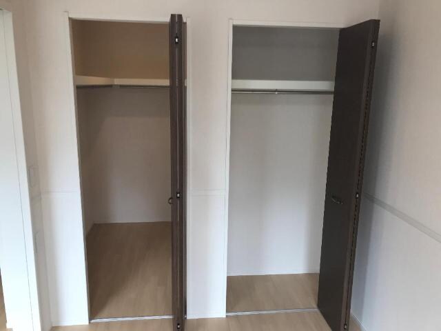 物件内観写真12　(収納)