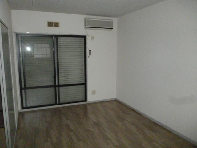 物件内観写真5　(洋室)