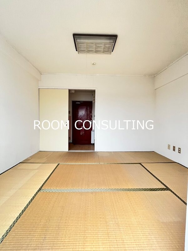 物件内観写真4　(洋室なります！)