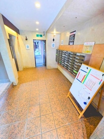 鹿児島市電２系統 高見橋駅 13階建 築40年の外観写真