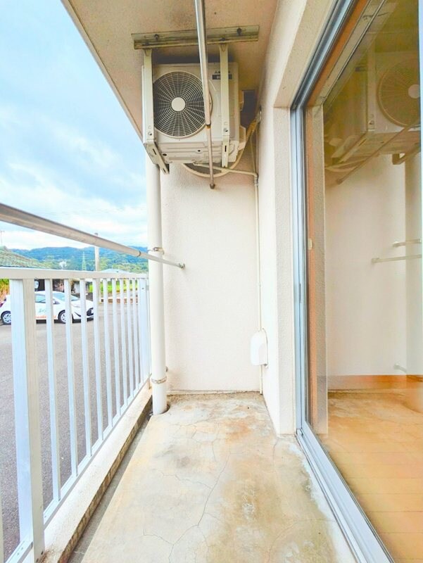 物件内観写真7　(202号室の写真です。)