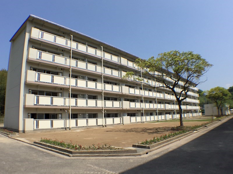 ファミール・烏帽子2号棟