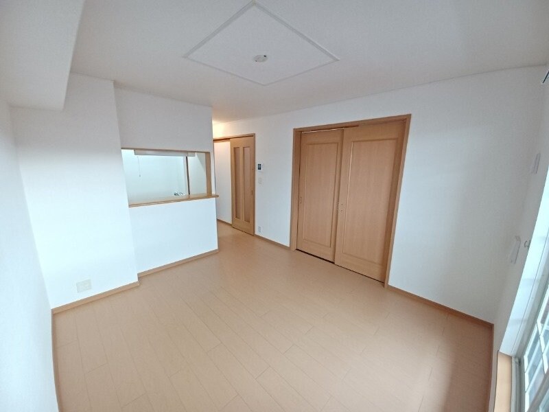 物件内観写真4　(同型反転タイプ)