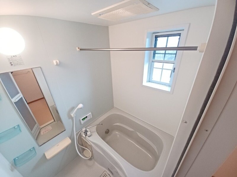 物件内観写真6　(同型反転タイプ)