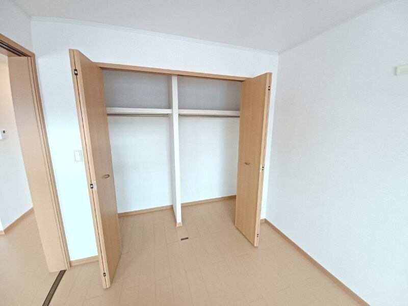 物件内観写真10　(同型反転タイプ)