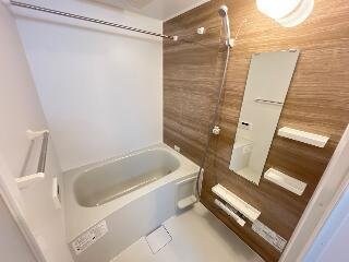 物件内観写真5　(同型タイプ画像)