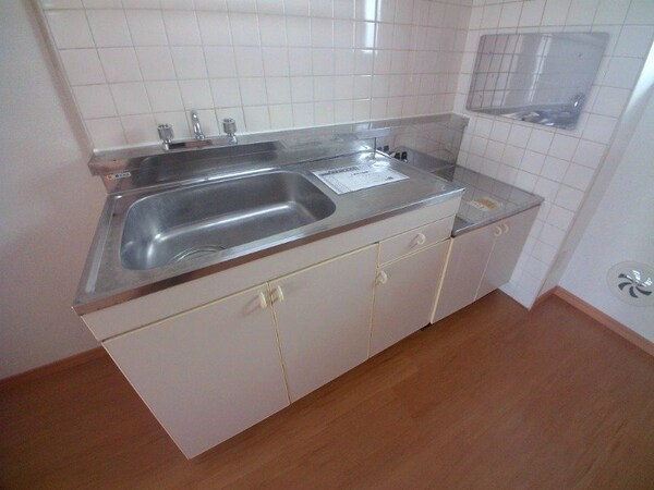 キッチン(同型部屋写真です。)