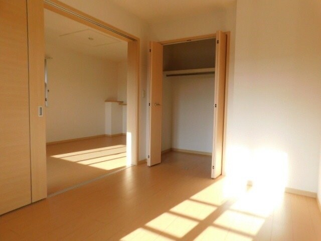 物件内観写真22　(同型タイプ)