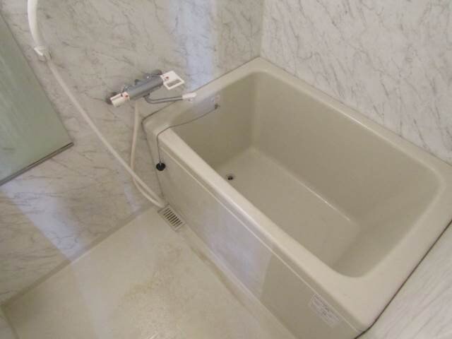 物件内観写真8　(同一物件の別部屋の写真です)