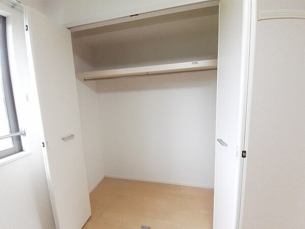 収納(同物件別部屋参考写真)