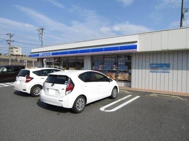 ローソン名張鴻之台三番町店