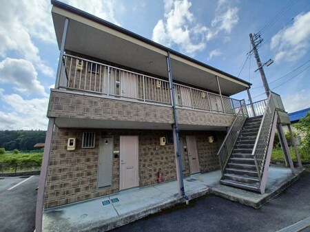 フラット立石Ｄ（青山羽根）外観写真