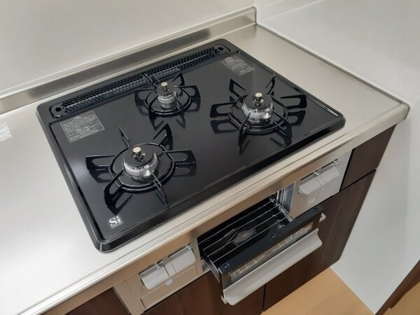 キッチン(同物件別部屋)