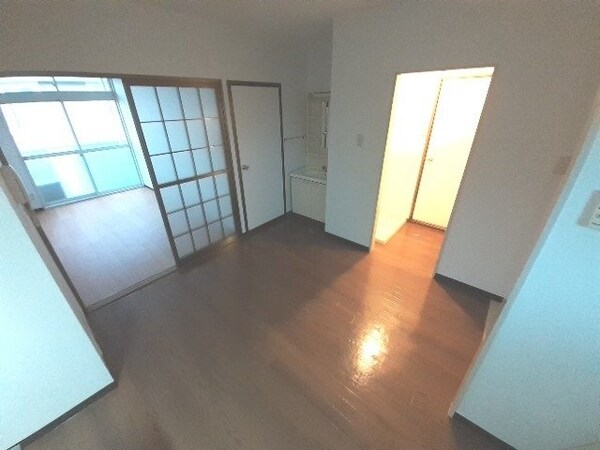 居室・リビング(同型反転タイプ)