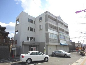 東駅前ビル外観写真