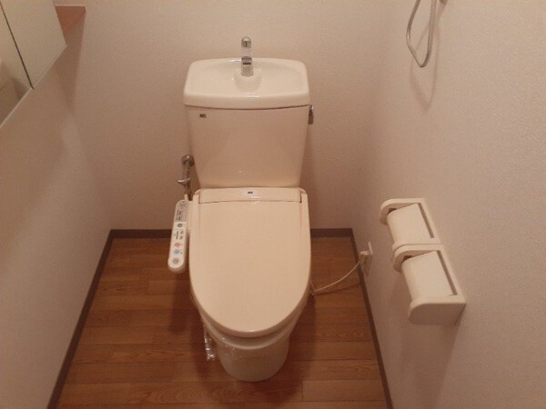 トイレ(同物件別室の写真です)