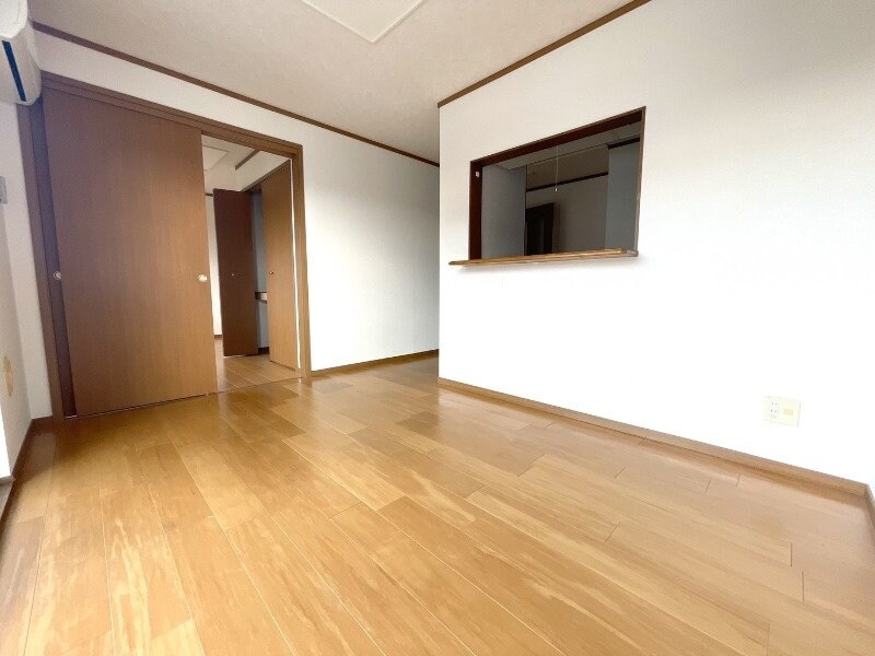 物件内観写真18　(同型反転参考写真)